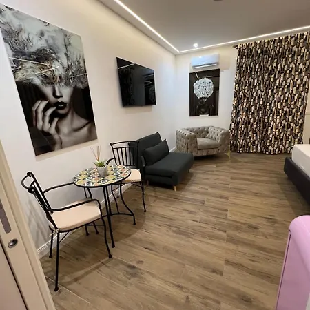 Luxury House Stazione Daire